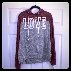 Hooded LOVE shirt